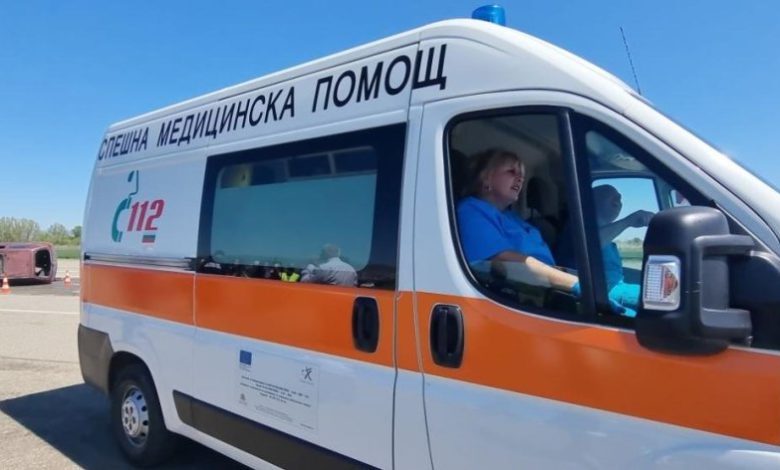 23-годишен пострада при сблъсък между автовоз и кола край Казанлък
