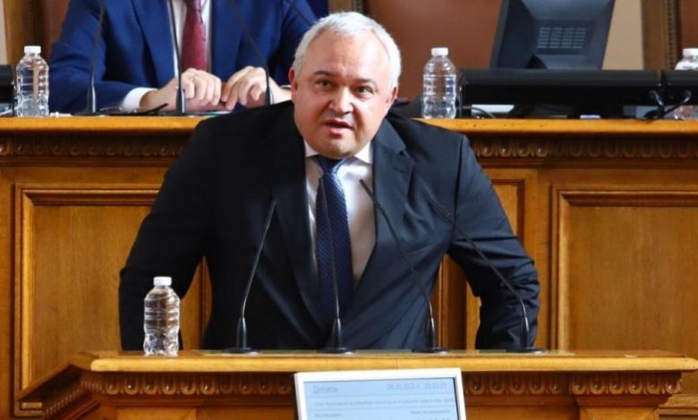 Демерджиев: Сцеплението на пътната настилка е ниска на много места