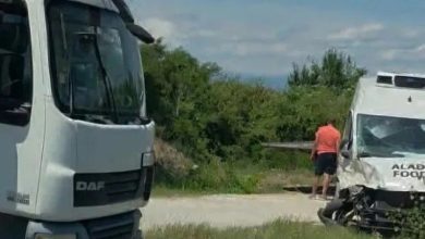 Камион и бус се блъснаха в Пловдив