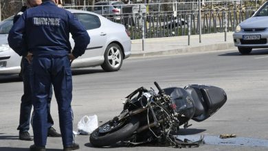 Верижна катастрофа между мотори във Варна, трима са в болница в тежко състояние
