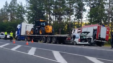 ВИДЕО: Две жертви и трима ранени, след като кола се заби в спрял камион край Дупница