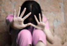 Задържаха мъж, бил жена си въпреки съдебна забрана