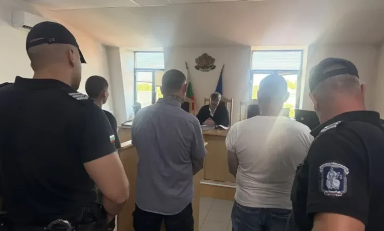 Само Ивайло Колев от &bdquo;Кръв и чест&ldquo; остава в ареста