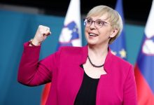 Словенската президентка катастрофира по време на отпуската си
