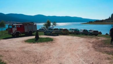 Водолази издирват тялото на мъж, паднал от джет в язовир Доспат